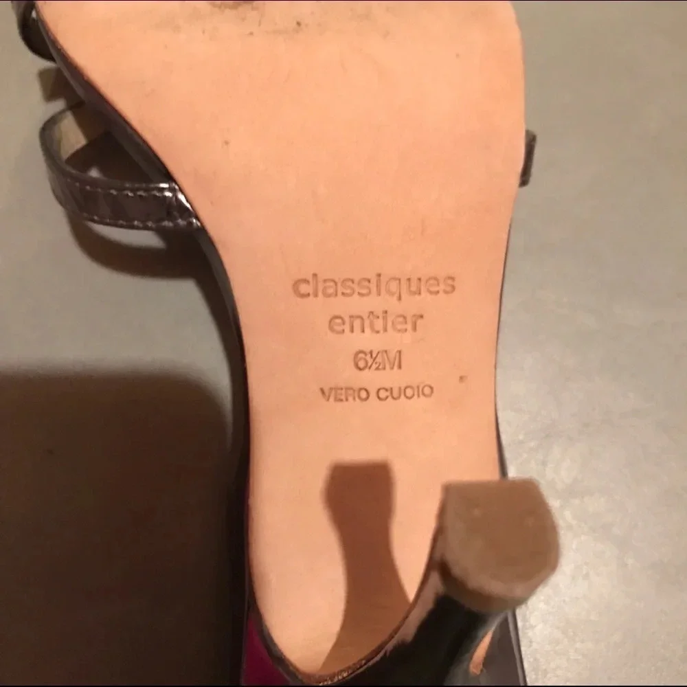 Classiques Entler Women’s size 6.5 Silver high heels